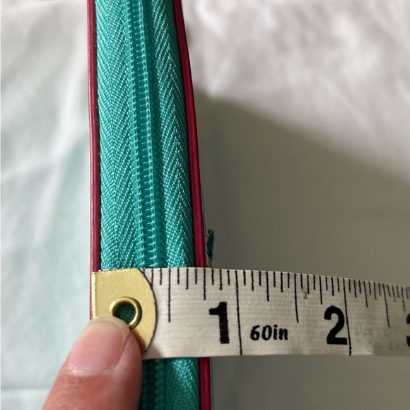 BAEKGAARD Turquoise Leather Zip Round Passport Travel Wallet EUC. - Picture 13 of 13